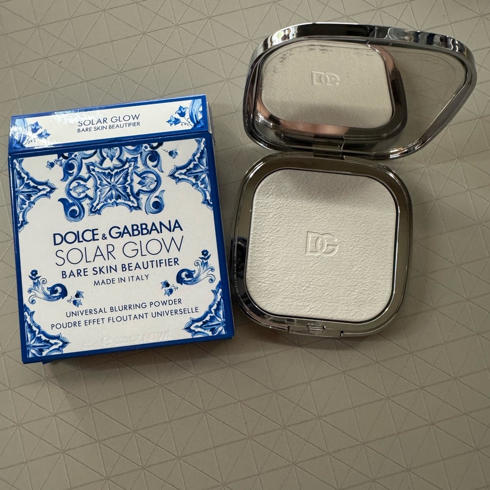 Dolce & Gabbana Solar Glow Bare Skin Beautifier Universal Blurring Powder